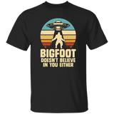 Bigfoot in UFO with ALiens T-Shirt